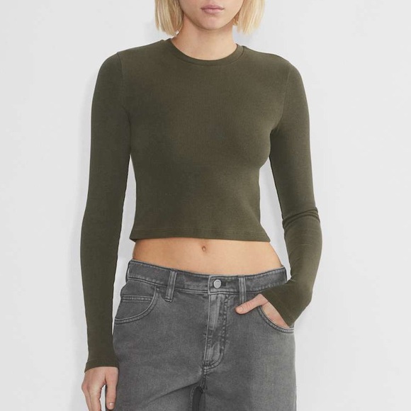 Aritzia Tna HomeStretch Ribbed Cropped Longsleeve - Picture 3 of 14